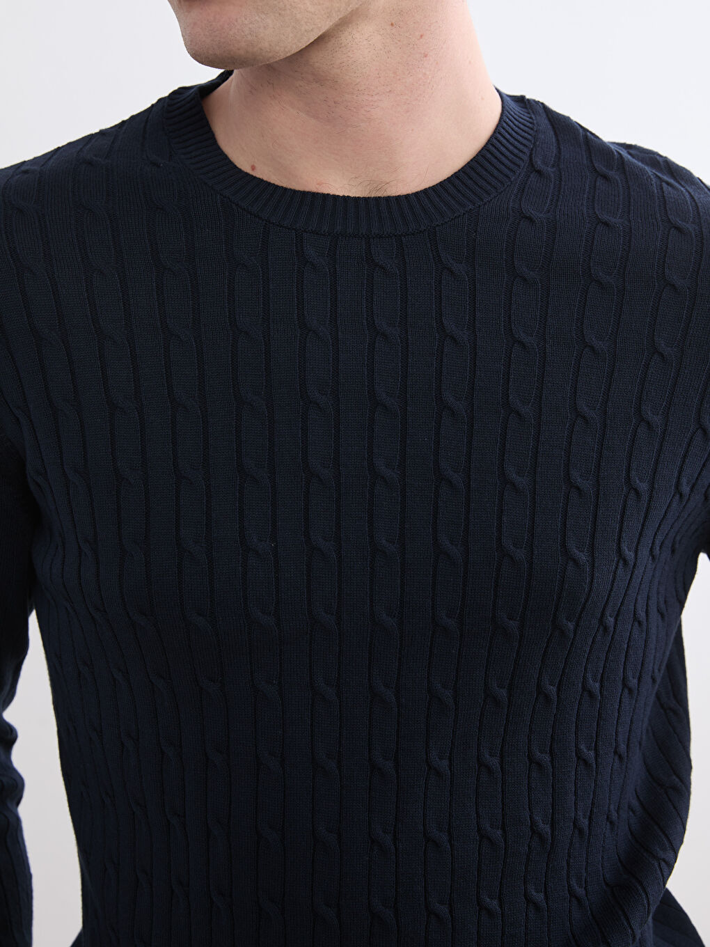 Men's Crew Neck Cable Knit Jumper-2
