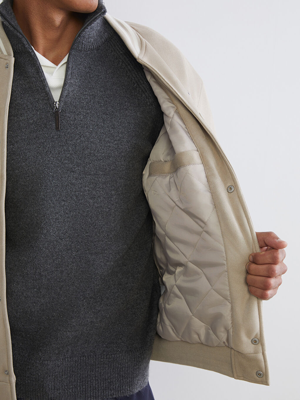 Мъж Бежово Палто-3