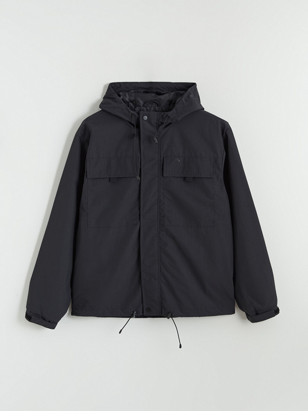 Siyah Standart Kalıp Kapüşonlu Erkek Yağmurluk-5