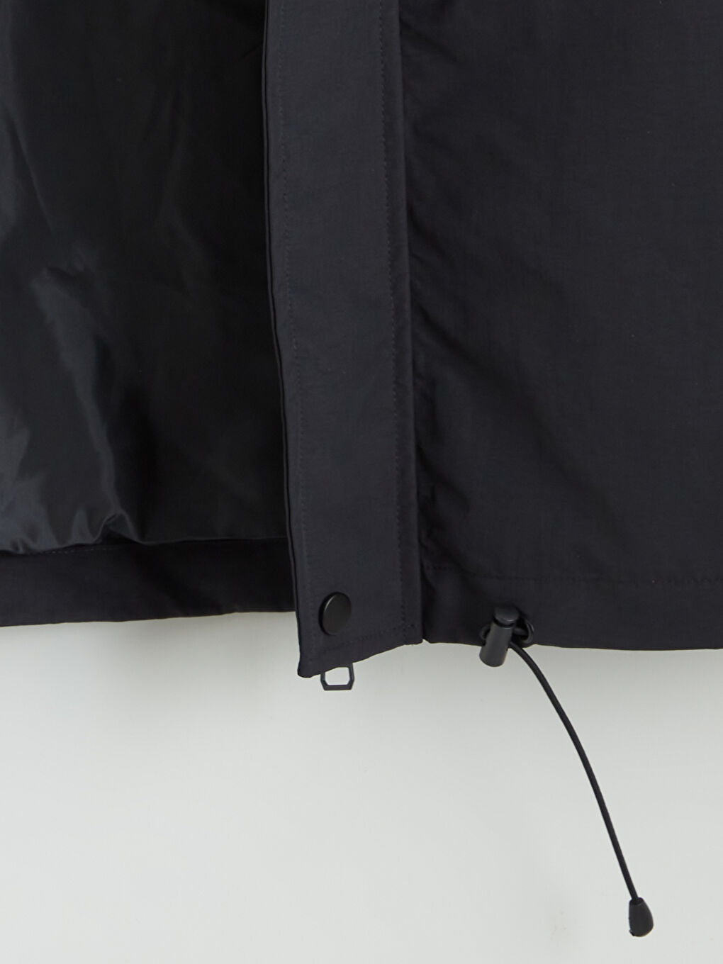 Siyah Standart Kalıp Kapüşonlu Erkek Yağmurluk-7
