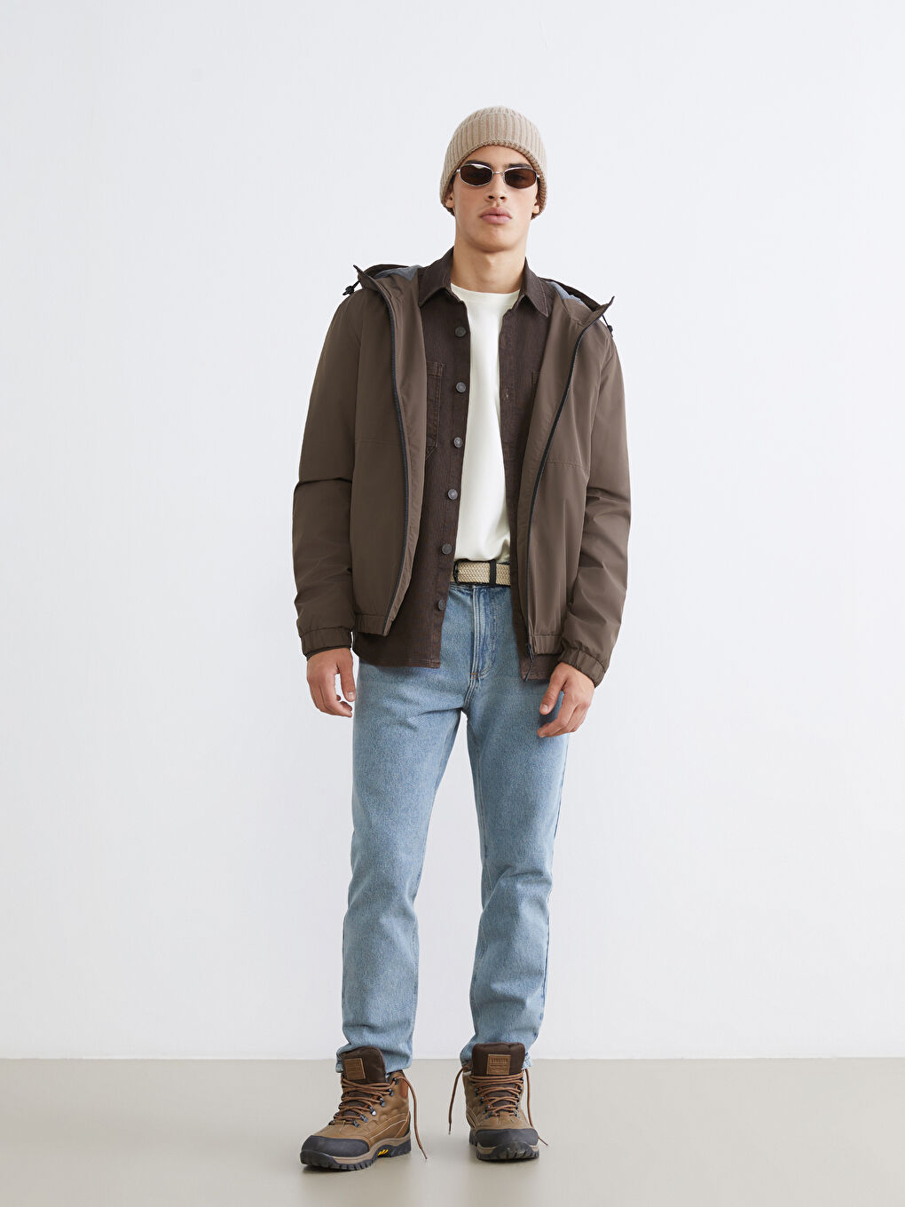 Kahverengi Standart Kalıp Kapüşonlu Erkek Yağmurluk-1