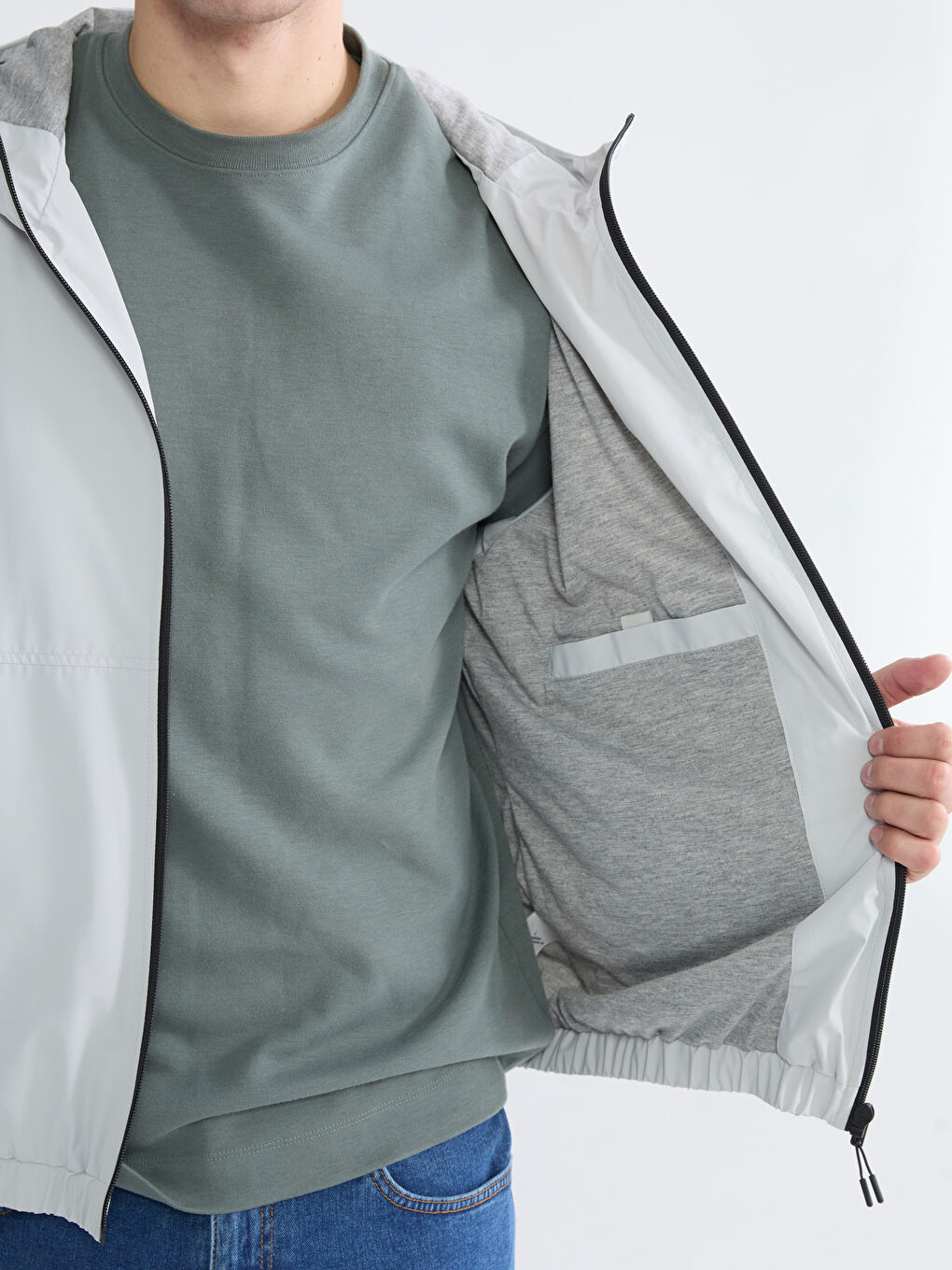 Gri Standart Kalıp Kapüşonlu Erkek Yağmurluk-6