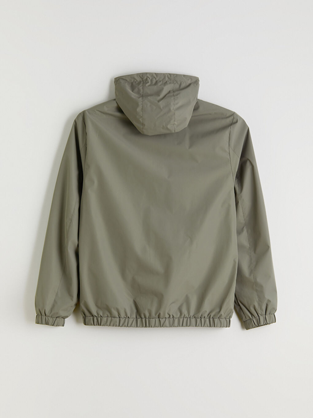 Haki Standart Kalıp Kapüşonlu Erkek Yağmurluk-14