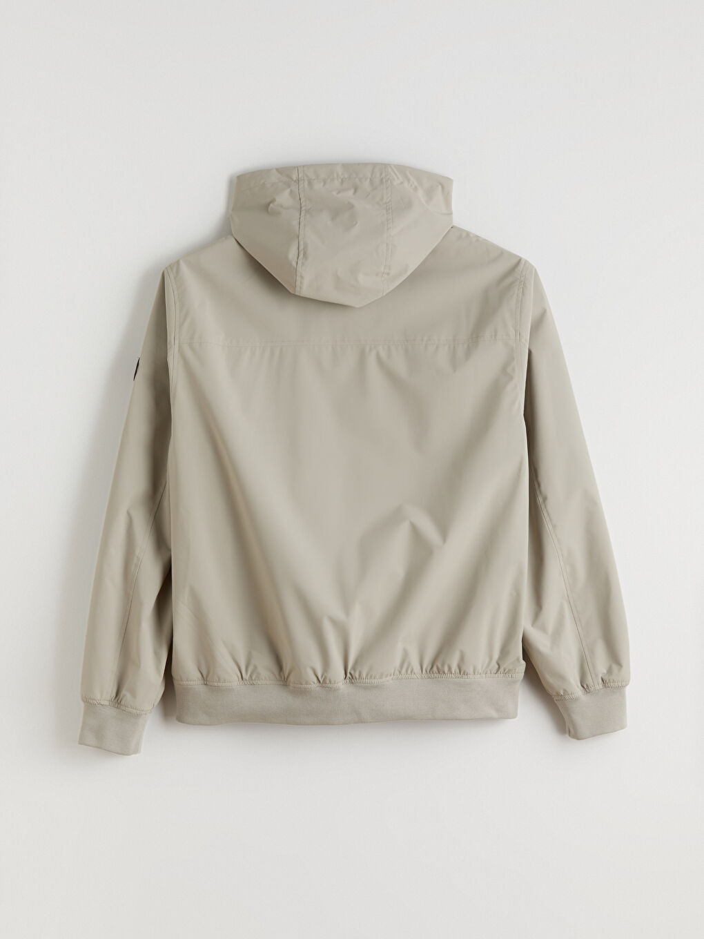 მამაკაცები რუხი საწვიმარი-8