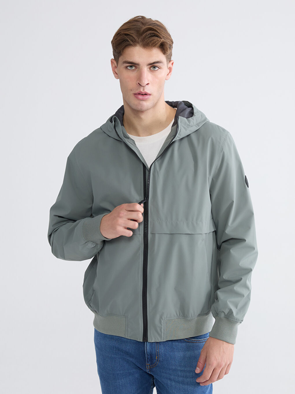 Haki Rahat Kalıp Kapüşonlu Erkek Yağmurluk