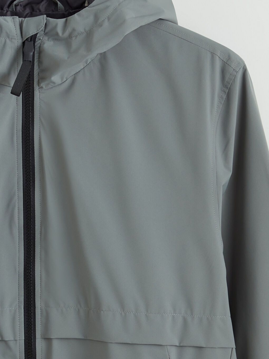 Haki Rahat Kalıp Kapüşonlu Erkek Yağmurluk-6