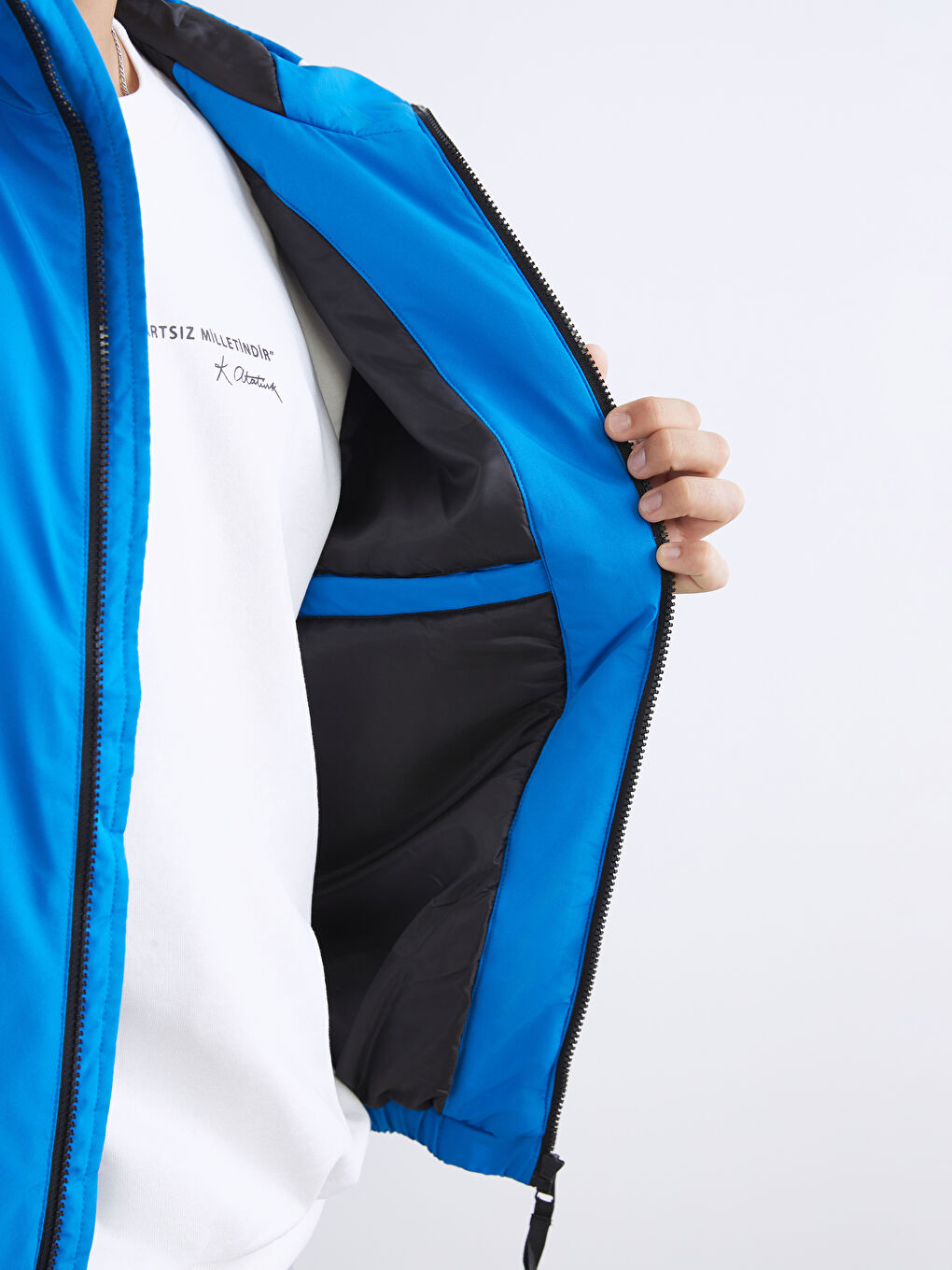 Mavi Standart Kalıp Kapüşonlu Erkek Mont-3