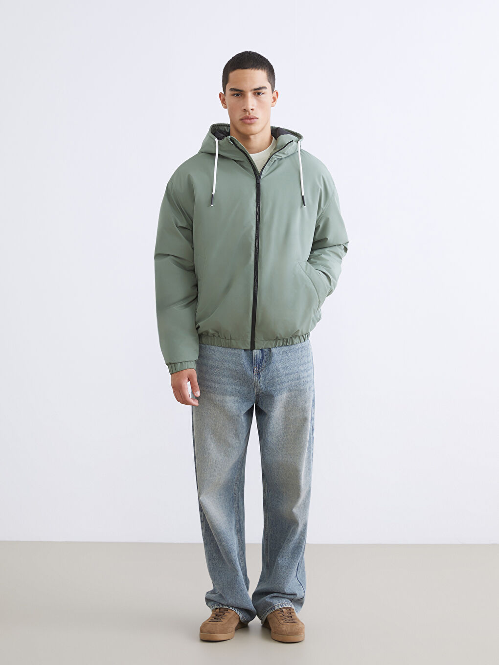 Haki Standart Kalıp Kapüşonlu Erkek Mont-1