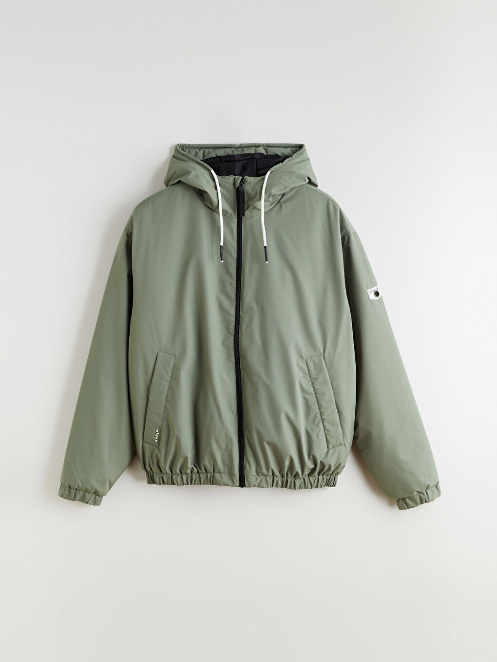 Haki Standart Kalıp Kapüşonlu Erkek Mont-5