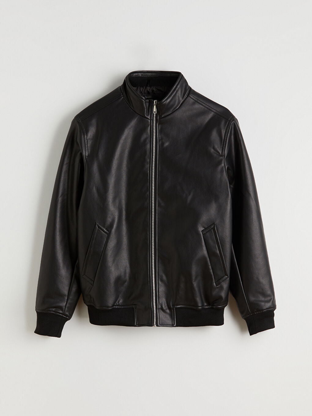 Siyah Standart Kalıp Dik Yaka Erkek Deri Görünümlü Mont-5