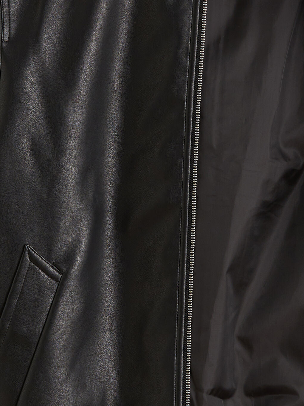 Siyah Standart Kalıp Dik Yaka Erkek Deri Görünümlü Mont-6