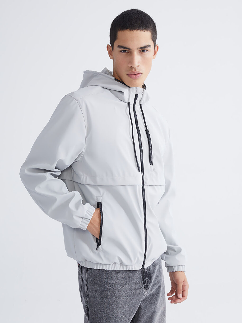 Men's Raincoat in a Classic Fit