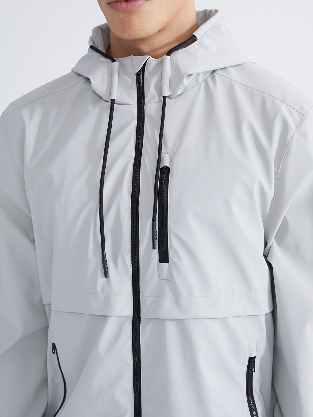 Men's Raincoat in a Classic Fit-2