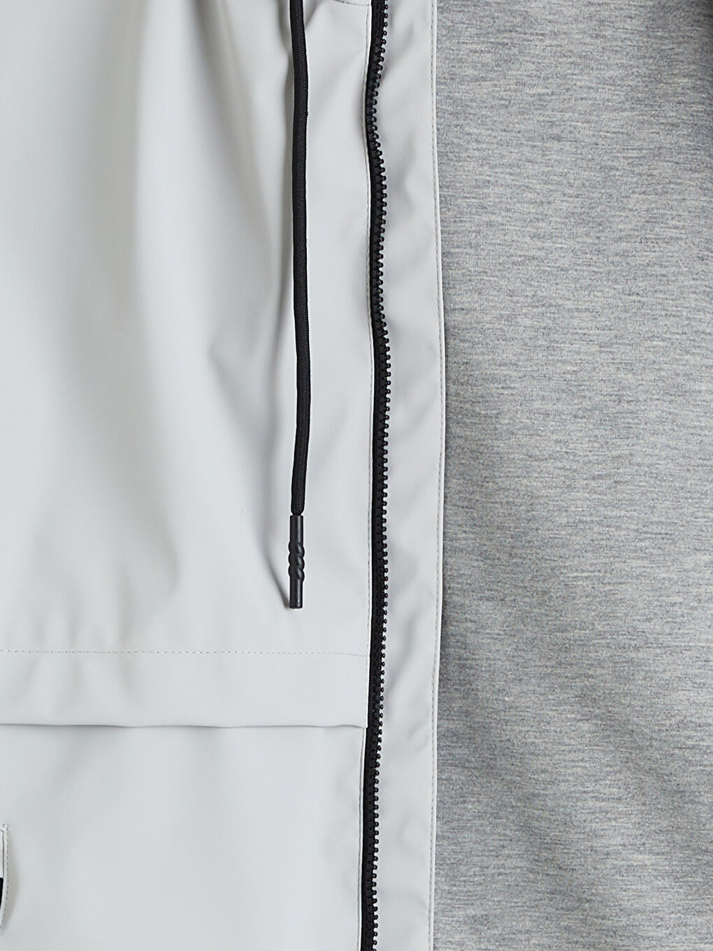 Men's Raincoat in a Classic Fit-7