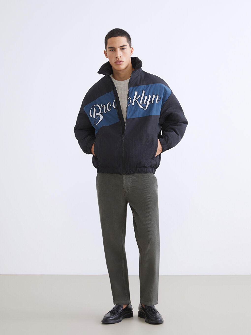 Siyah Rahat Kalıp Dik Yaka Erkek Mont-1