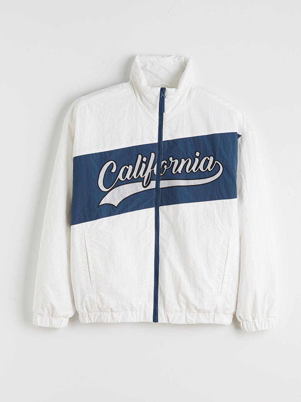 Beyaz Rahat Kalıp Dik Yaka Erkek Mont-5