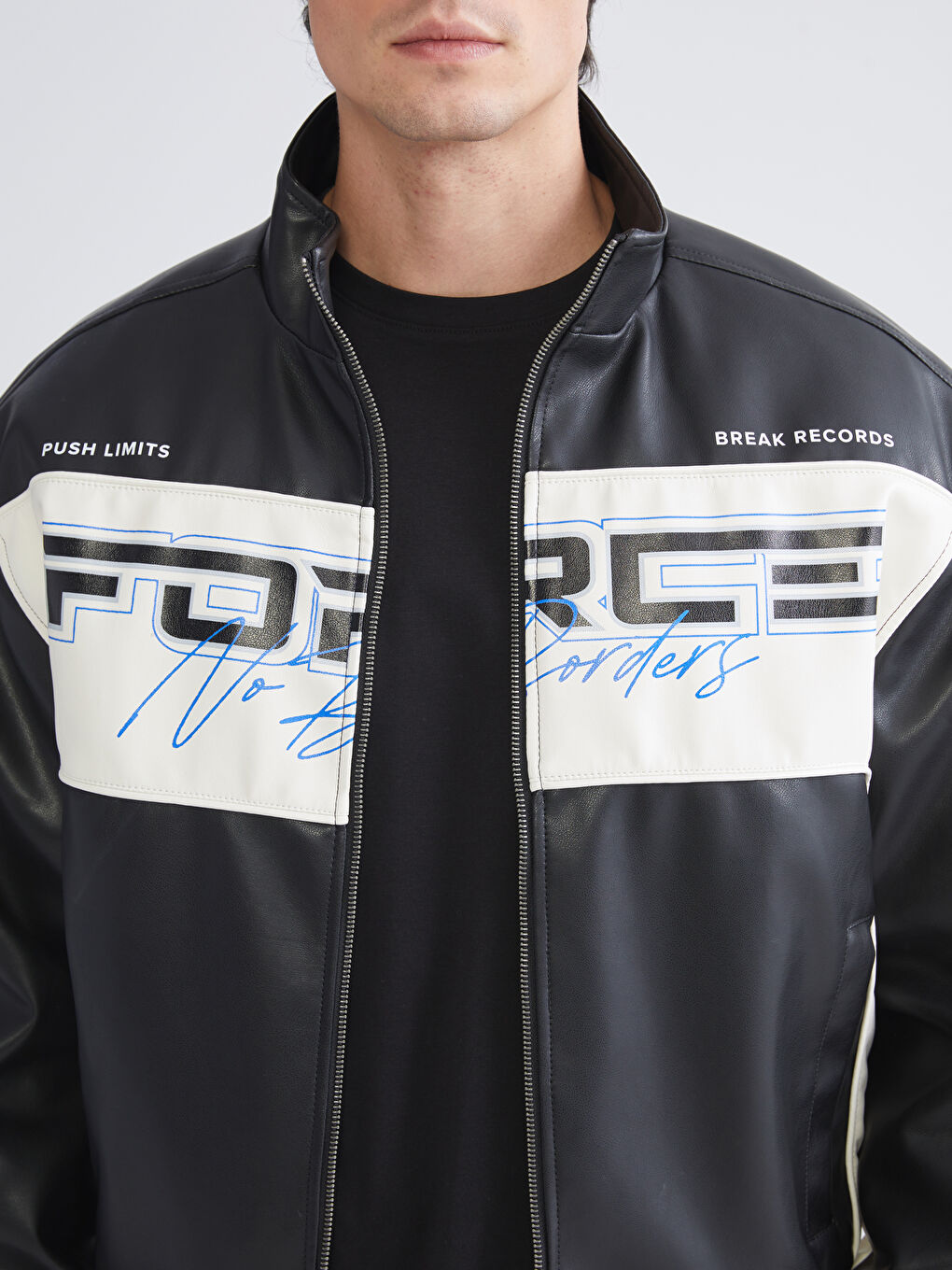 Siyah Standart Kalıp Dik Yaka Erkek Deri Görünümlü Mont-2