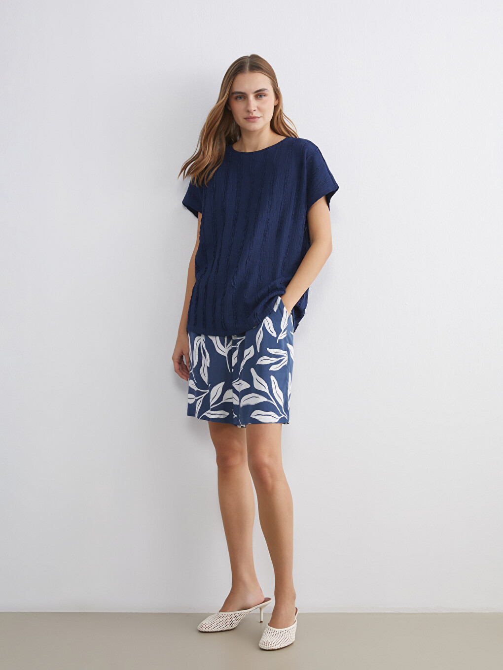Elastic Waist Patterned Women's Shorts