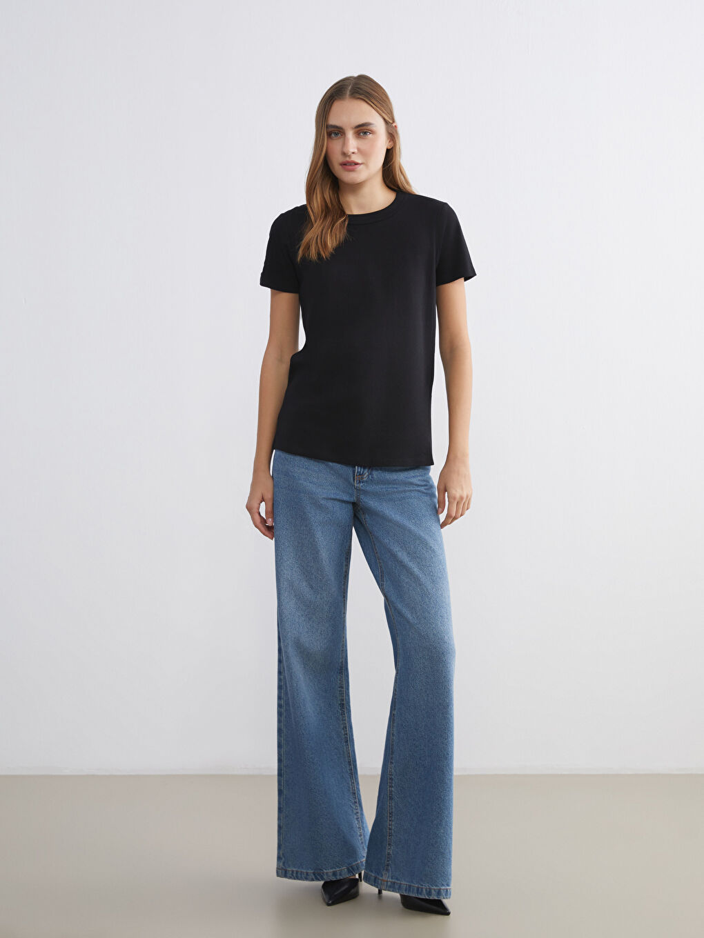 Әйелдер қара Футболка-1