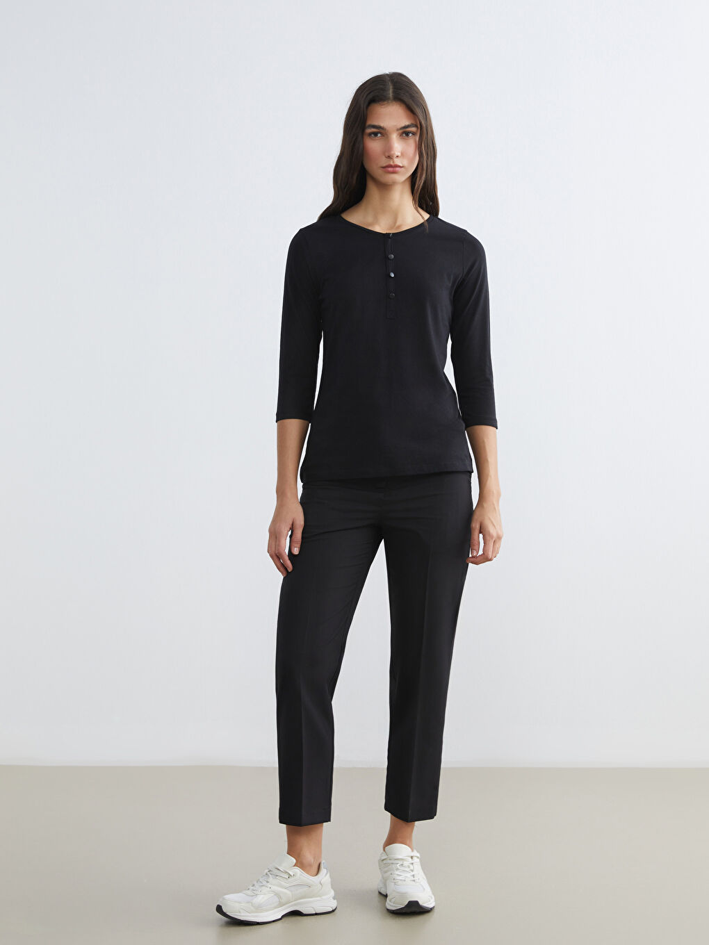 Женщины Черный Футболка-1