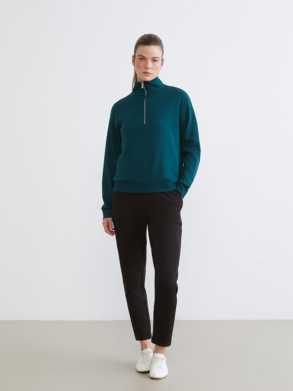 Әйелдер қара Жайлы спорт шалбар