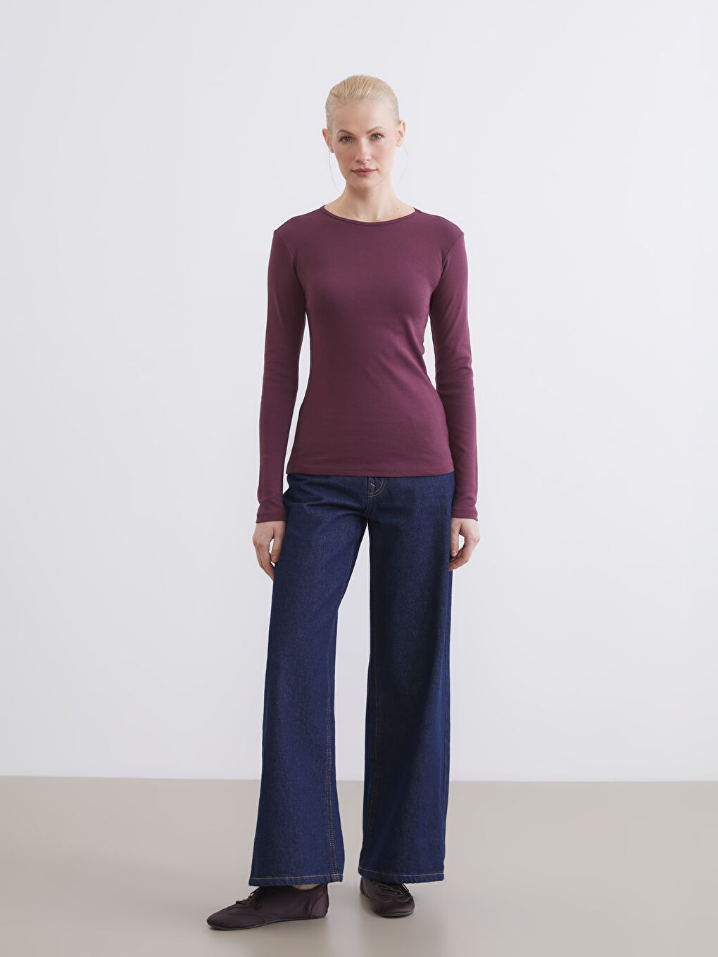 Women's crew neck bodysuit-1