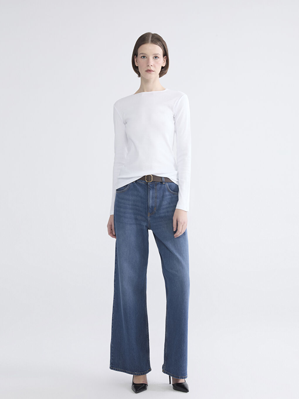 Beyaz Bisiklet Yaka Kadın Body-1