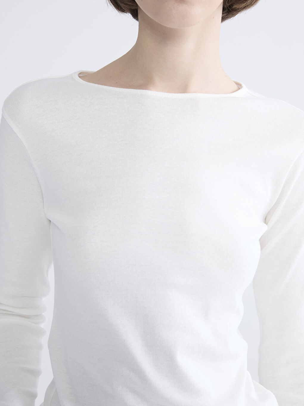 Женское боди с круглым вырезом-2