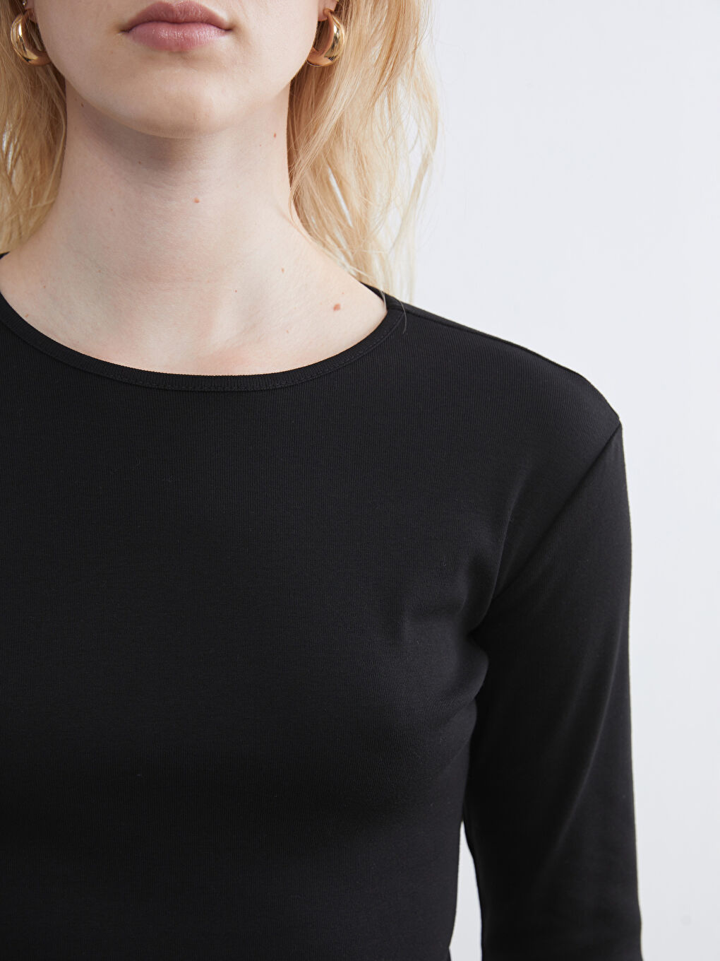 Siyah Bisiklet Yaka Kadın Body-2