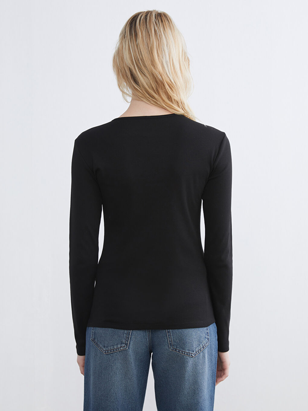 Siyah Bisiklet Yaka Kadın Body-3