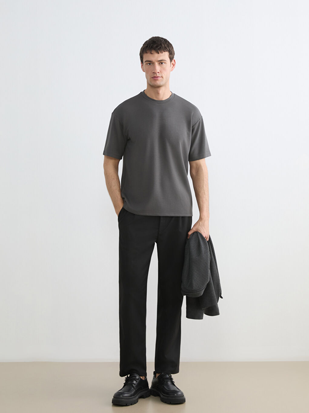 Antrasit Bisiklet Yaka Erkek Tişört-1