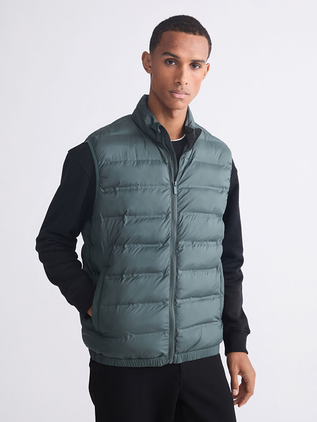 Yeşil Standart Kalıp Dik Yaka Erkek Şişme Yelek