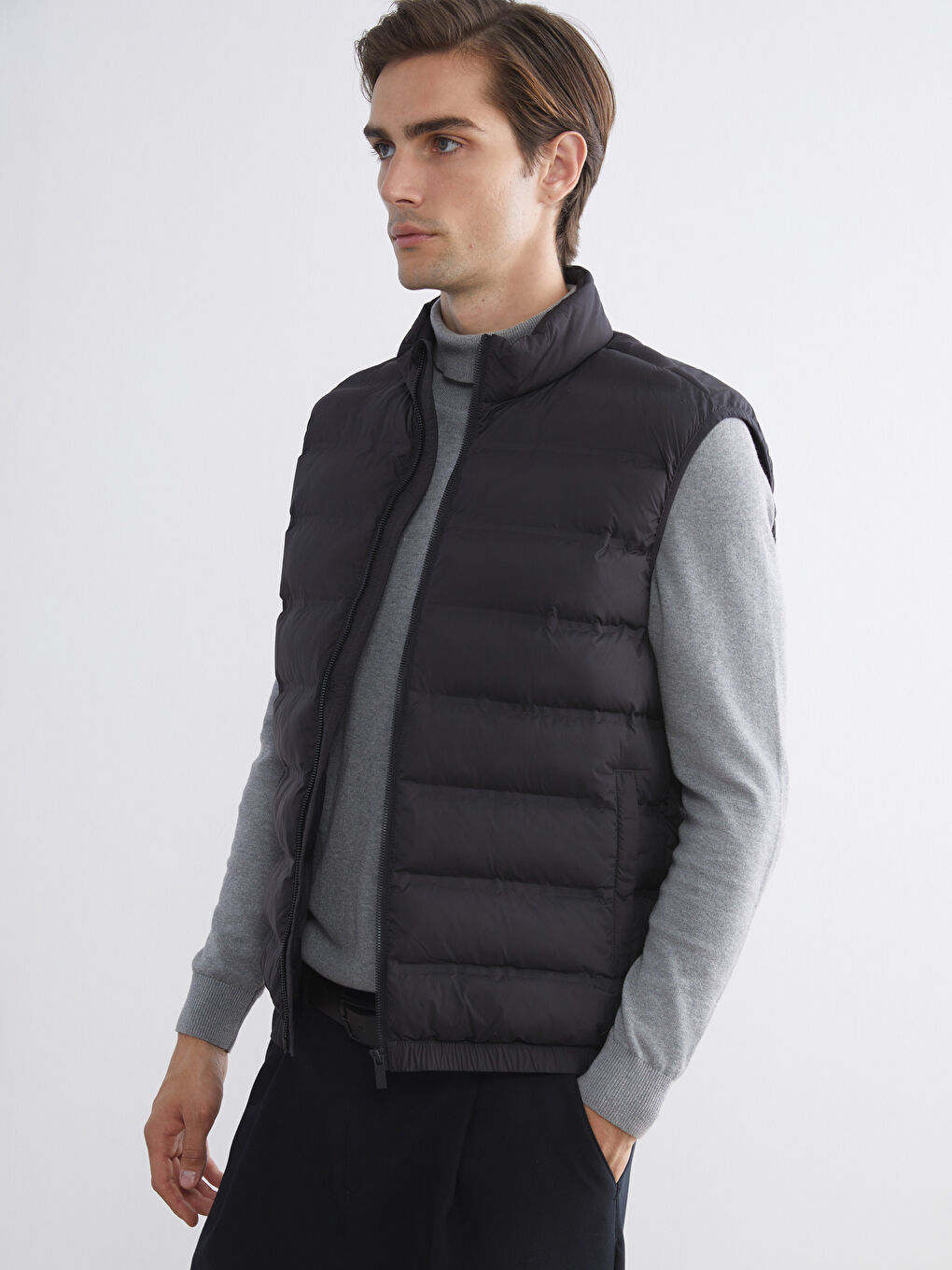 Siyah Standart Kalıp Dik Yaka Erkek Şişme Yelek