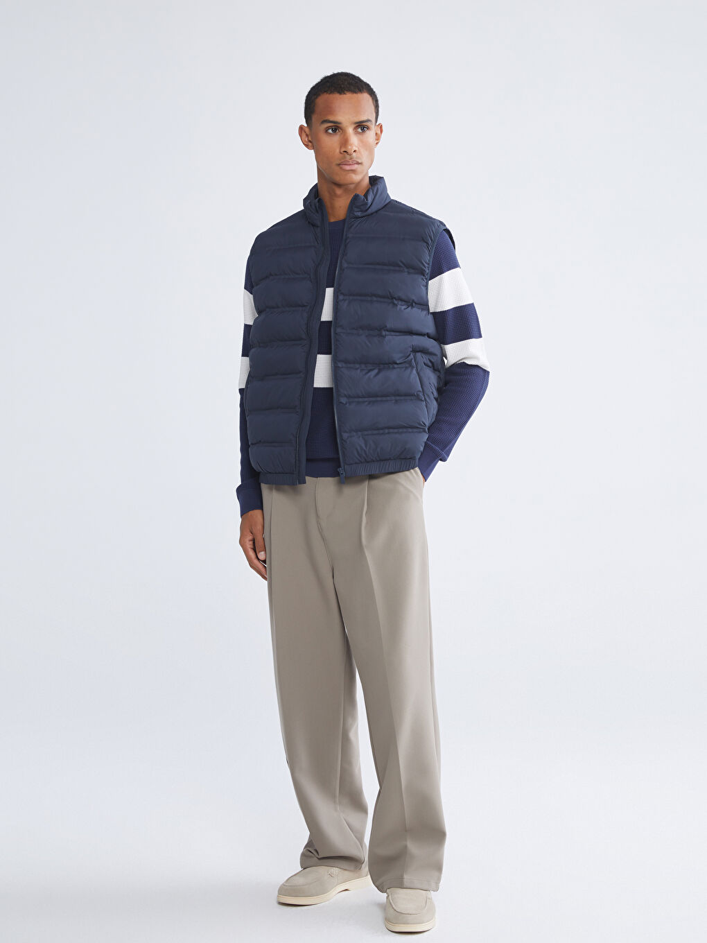 Regular Fit Stand Collar Puffer Vest-1