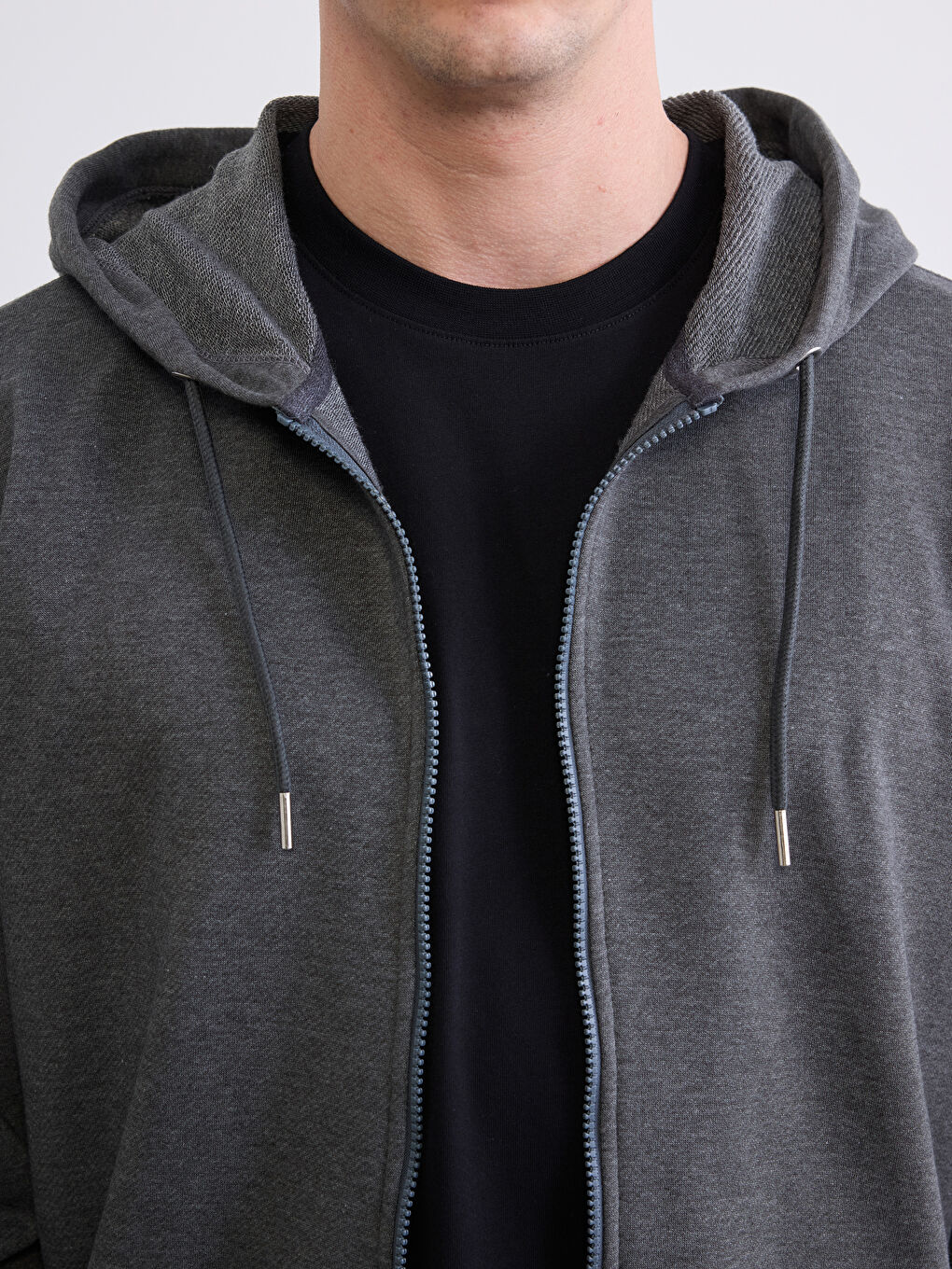 سويت شيرت بسحاب مع غطاء رأس للرجال-2