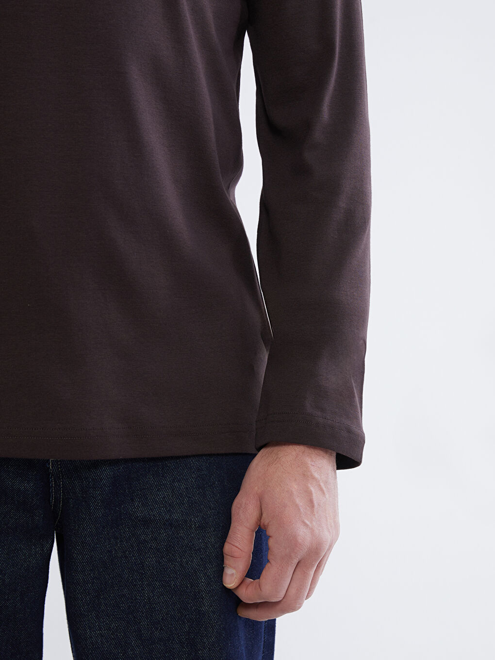 تي شيرت رجالي بكول مدور-3