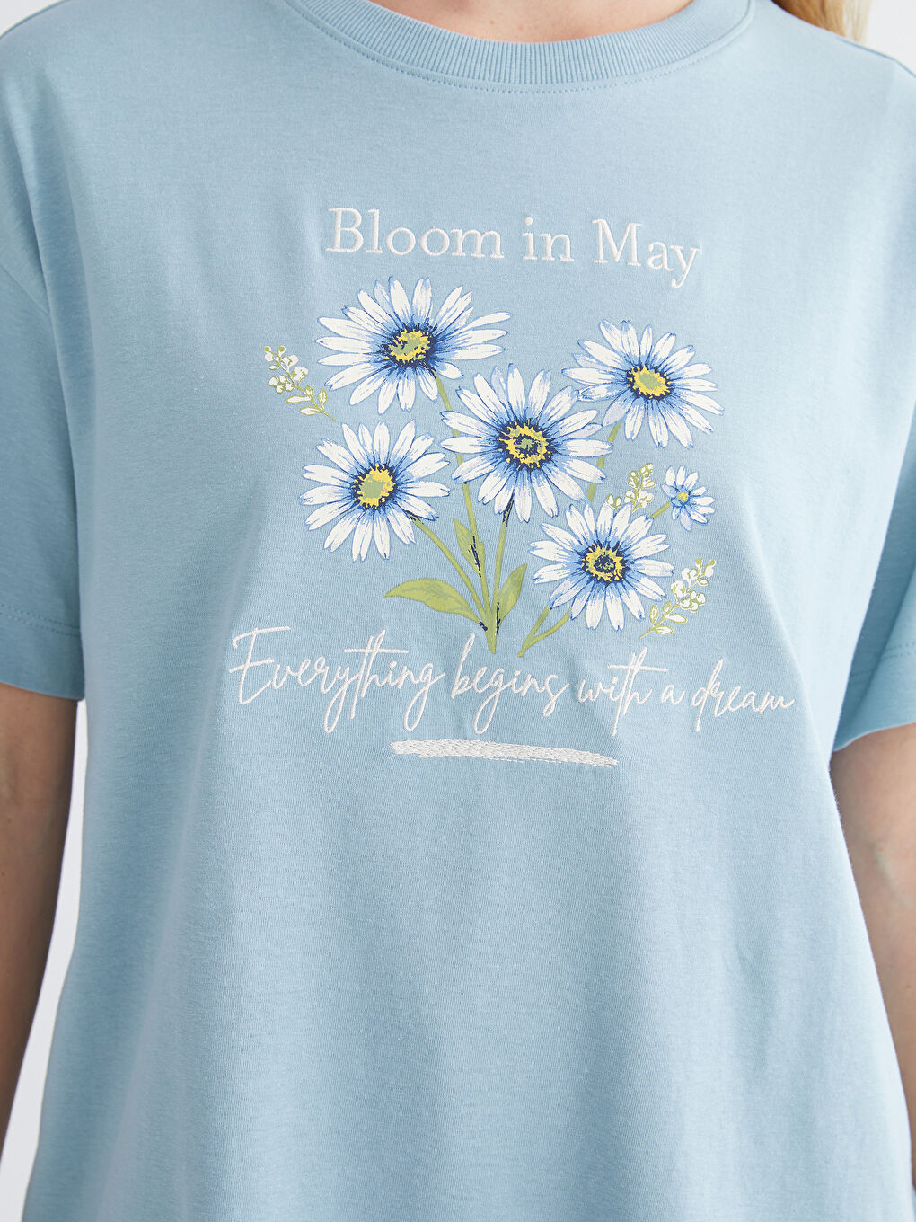 Floral crewneck tee.-2