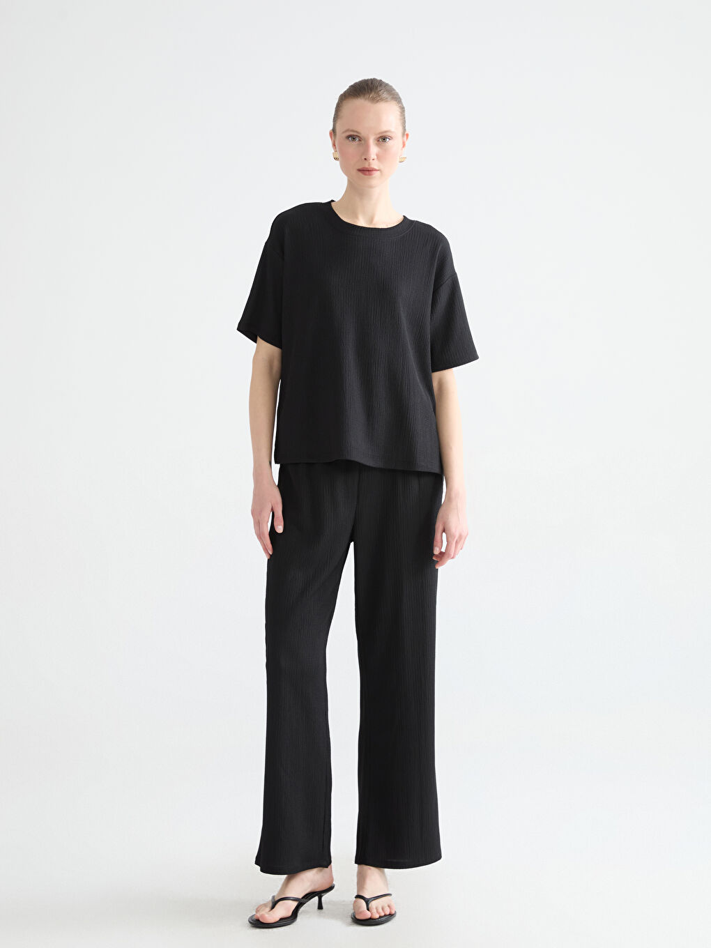 Женщины Черный Футболка-1