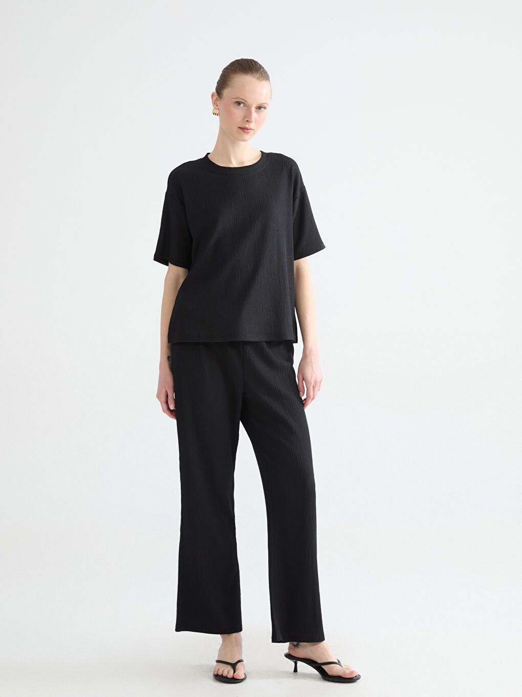 Textured Women's Trousers with Elastic Waistband