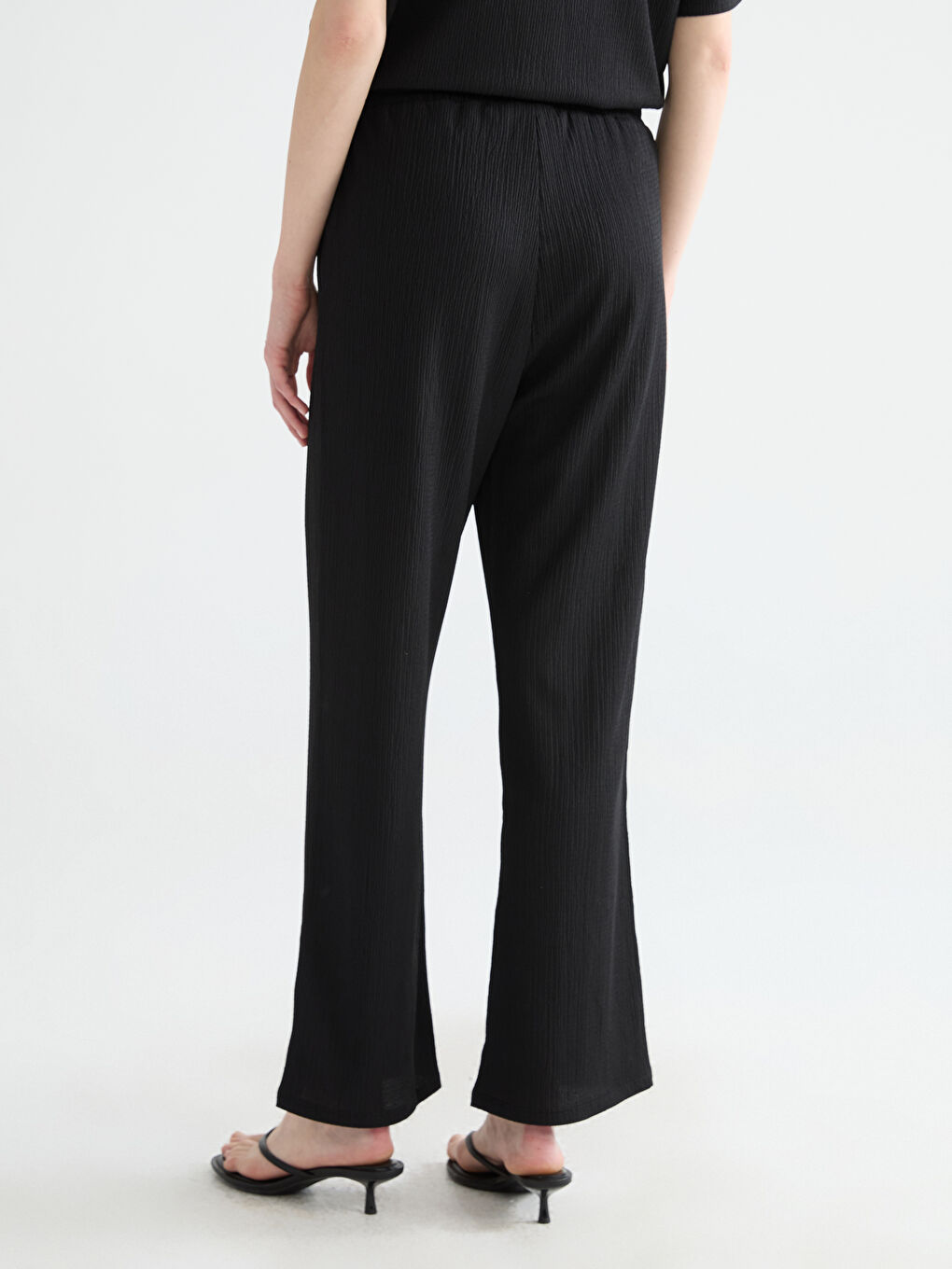 Textured Women's Trousers with Elastic Waistband-3