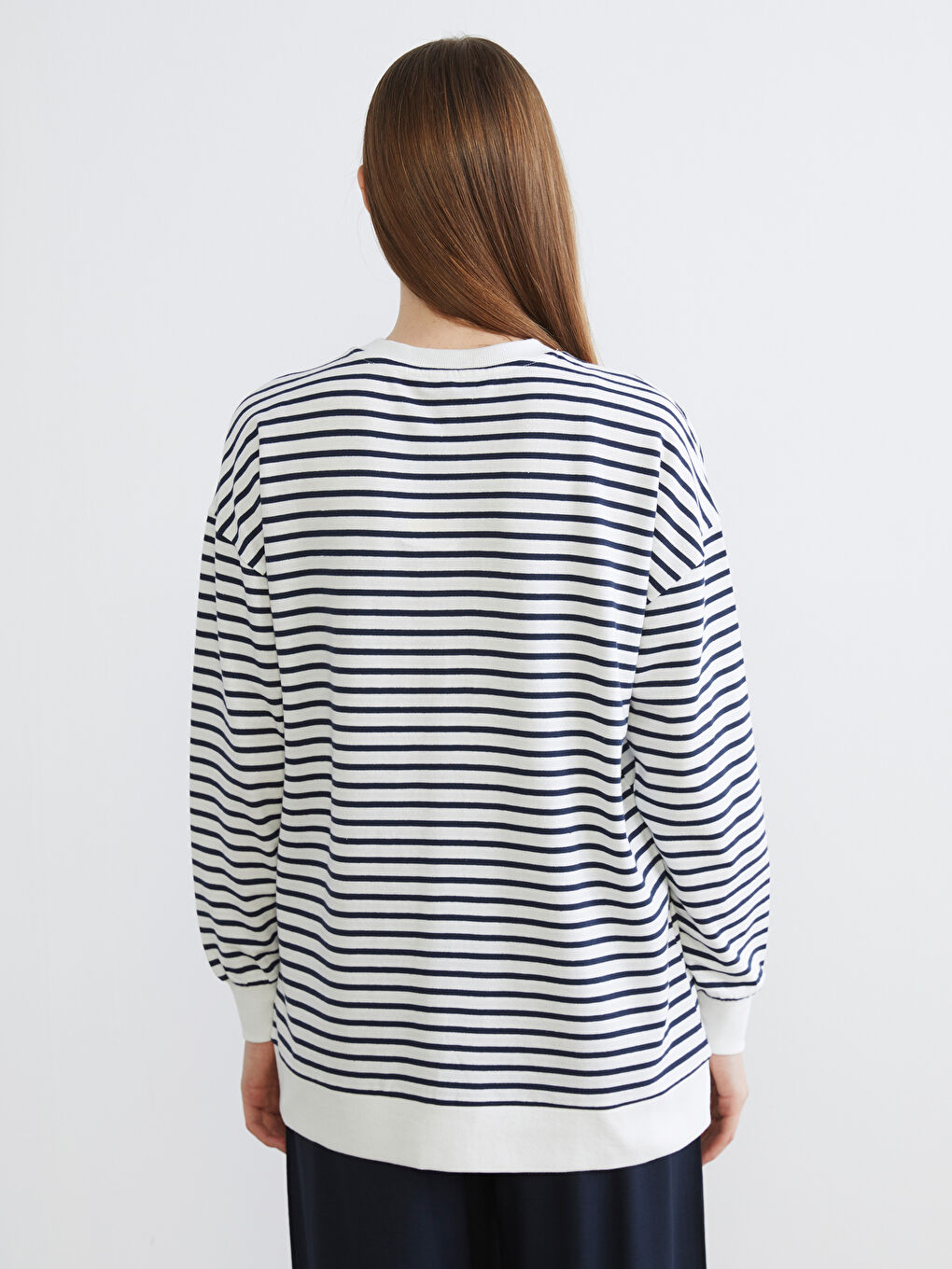 سويت شيرت تونيك مخطط كول مدور نساء-3