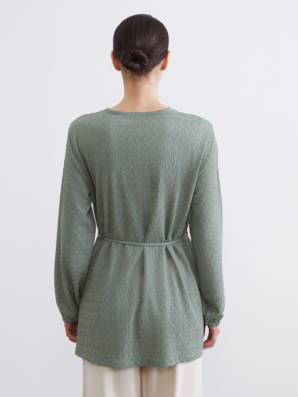 تونیکی یه‌خه‌ خڕ نەخشدار بە پەیوەندی کمر-3