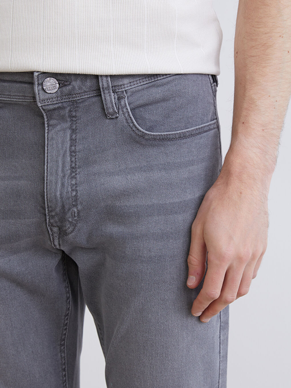 მამაკაცები რუხი ჯინსი-2