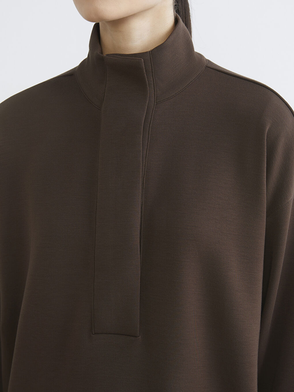 Женское свитшот-туника с воротником-трубой-2