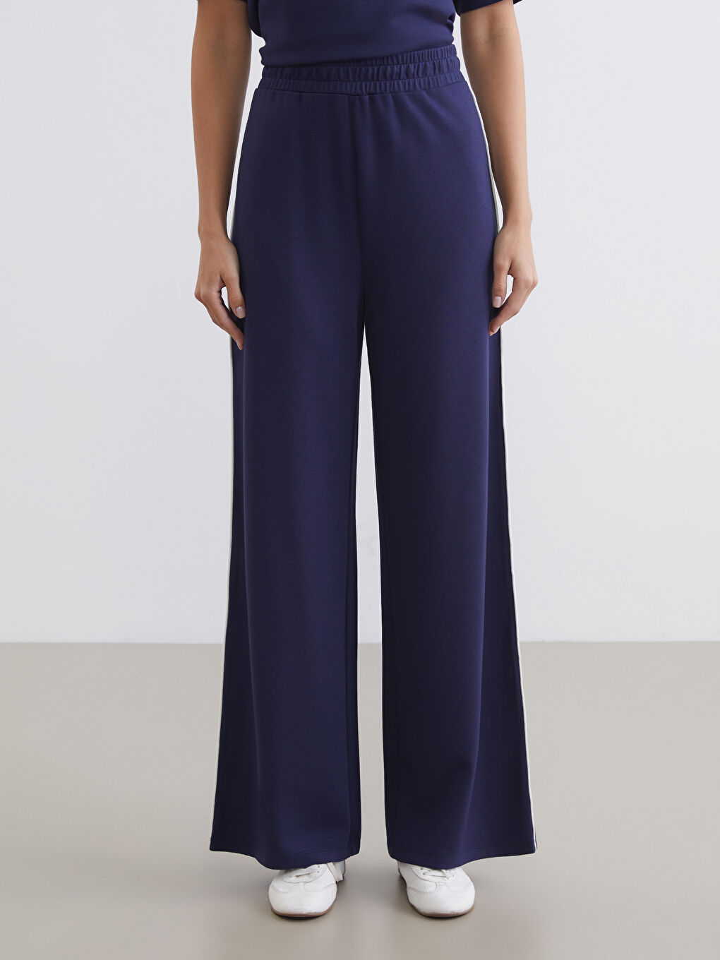 ელასტიური წელი რბილი შეხების ქალის სპორტული შარვალი-1