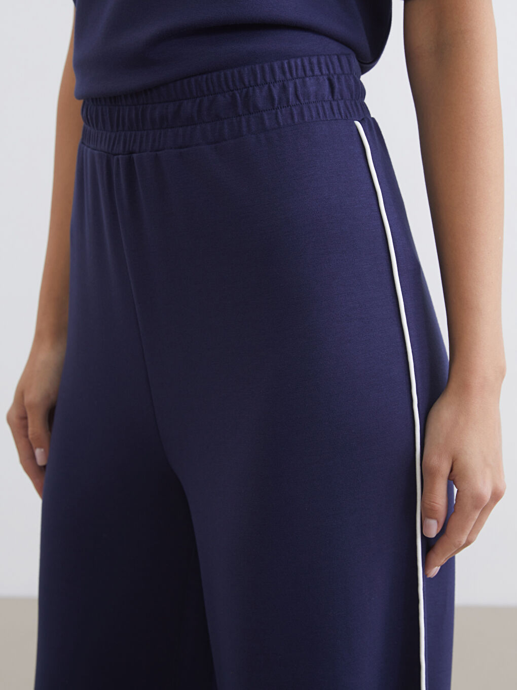 ელასტიური წელი რბილი შეხების ქალის სპორტული შარვალი-2