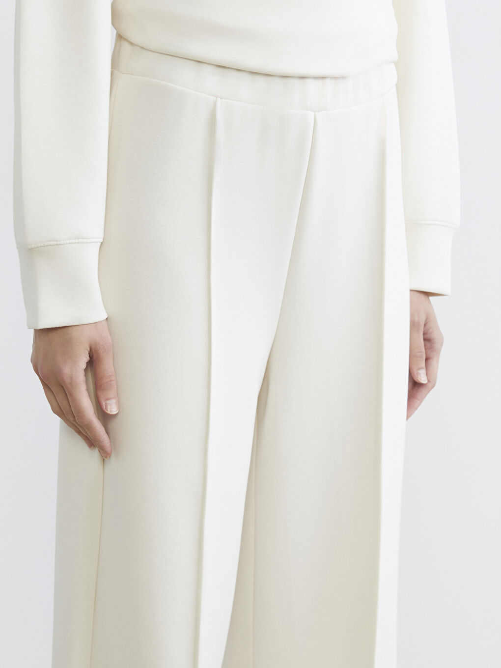 Soft Touch Women's Sweatpants with Elastic Waistband-2