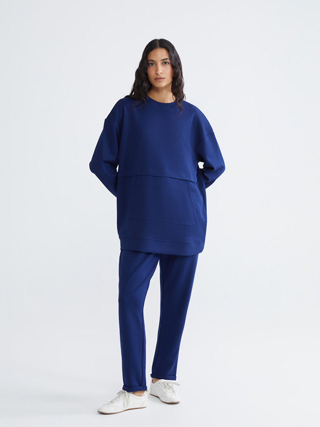 Effortless elegance meets everyday comfort in our soft-touch, crewneck sweatshirt tunic.-1