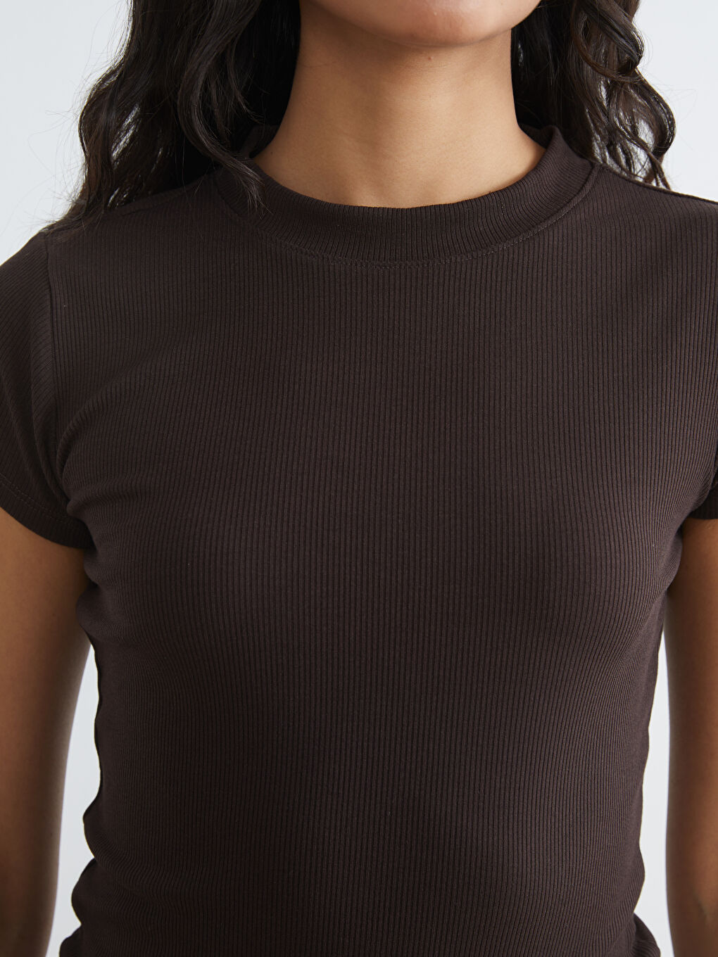 Женское рифленое боди с воротником-труба-2