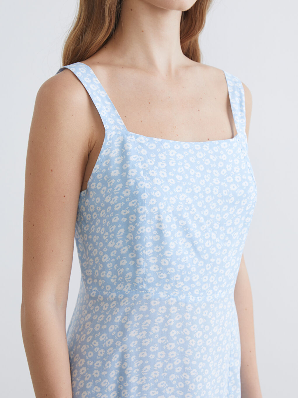 فستان حمل للسيدات بخصر ملائم وياقة مربعة بنمط زهري-2